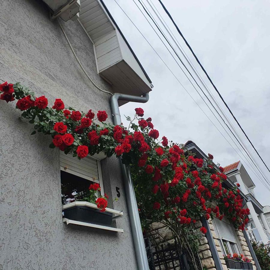 Fortress Apartments Nis Luaran gambar